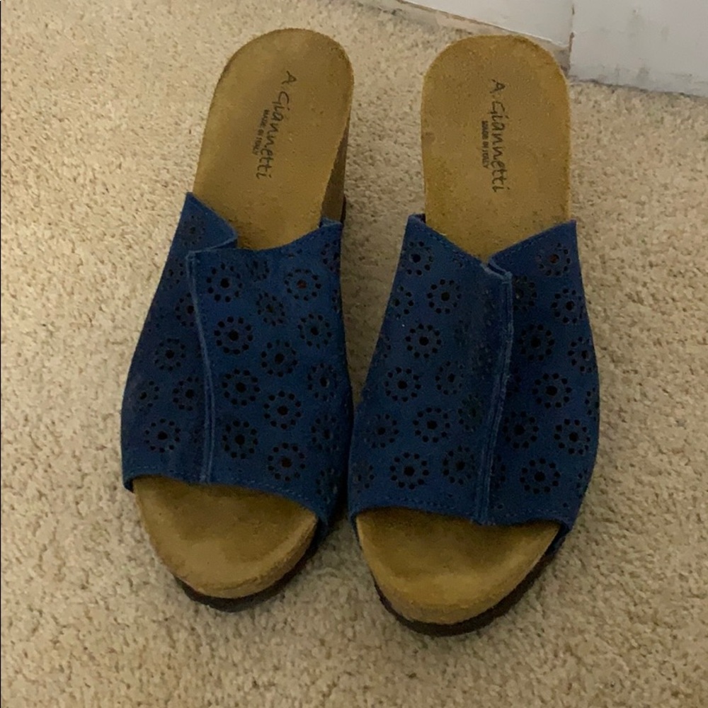 Comfortable casual wedges